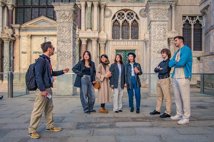Acceso Prioritario al Palacio Ducal: Tour Guiado a Pie en Venecia — foto 5