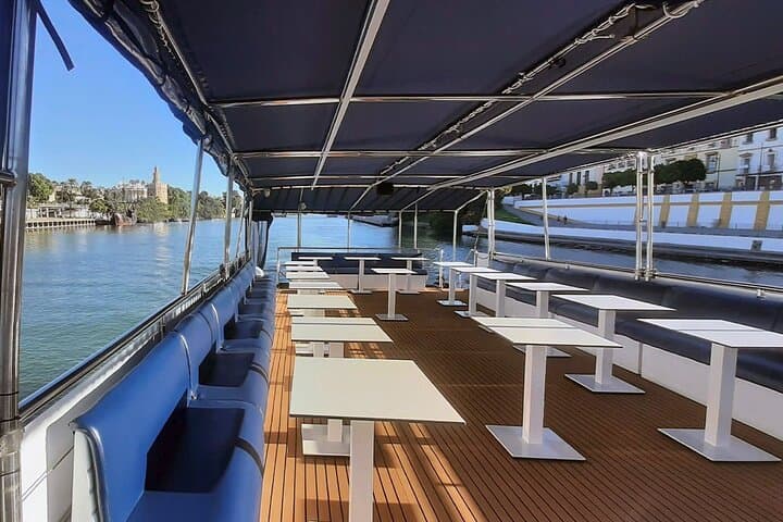 Kreuzfahrt auf dem Guadalquivir in Sevilla — Foto 4