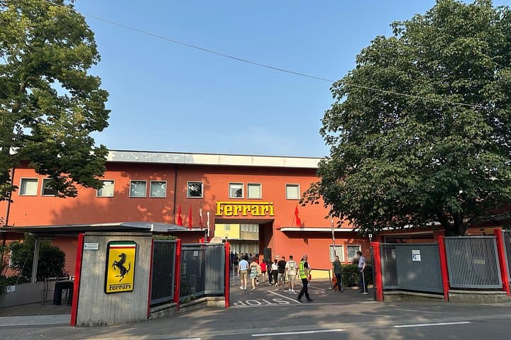 Museos de Ferrari y Lamborghini con Experiencia en Simulador de F1 — foto 5