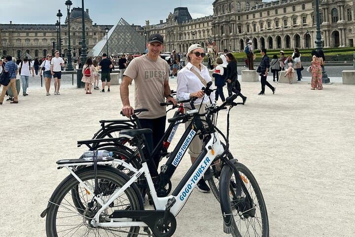 Paris: Kleine Gruppen Highlights E-Bike Geführte Tour — Foto 4