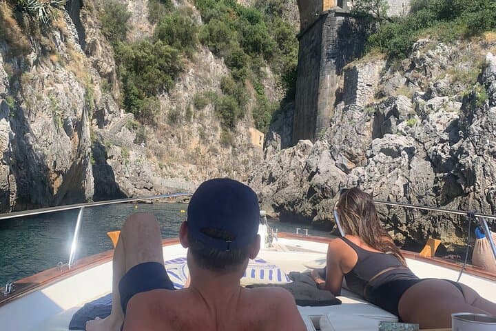 Excursion en bateau privé sur la Côte Amalfitaine depuis Amalfi