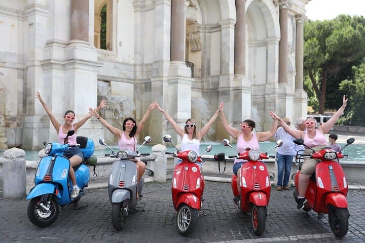 Tour in Vespa a Roma con Fotografo Professionista — foto 3