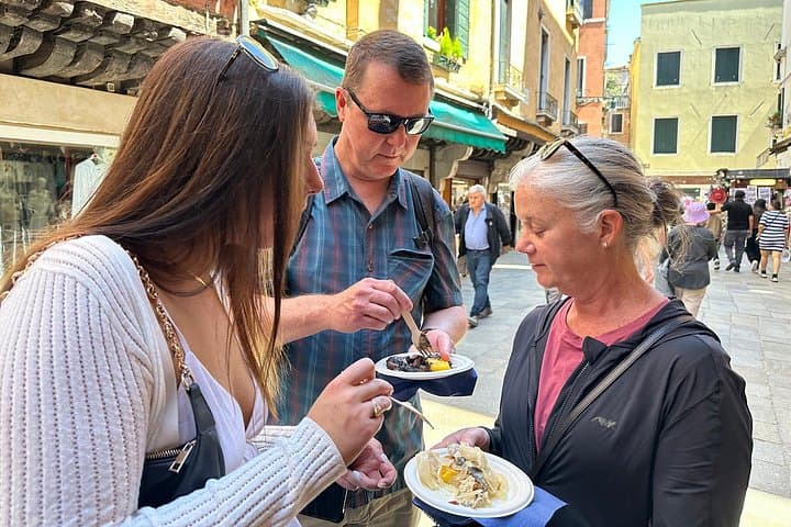 Venetian Cicchetti Street Food und Sightseeing-Walking Tour — Foto 5