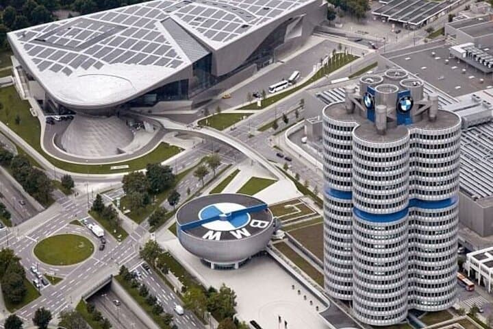 Tour Privato Guidato del Museo BMW di Monaco e BMW Welt — foto 2