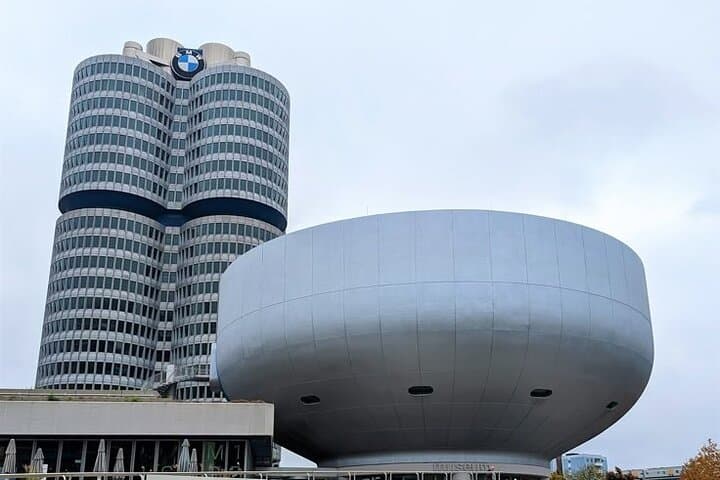 Tour Privato Guidato del Museo BMW di Monaco e BMW Welt