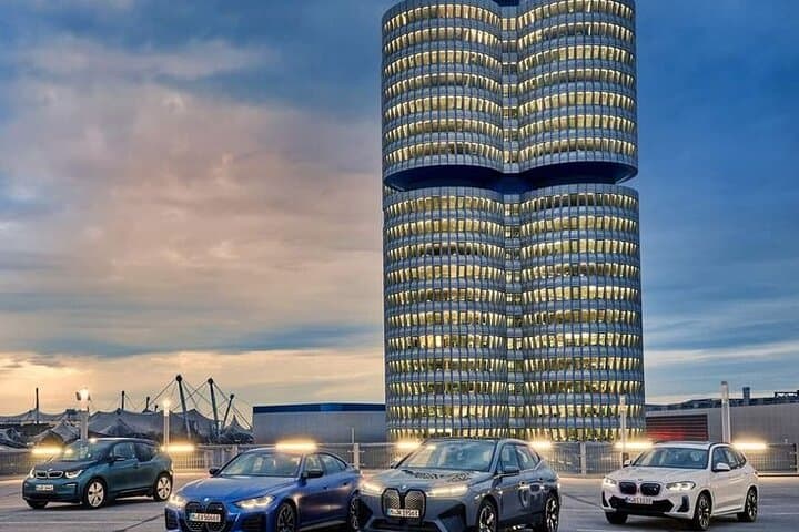 Tour Privato Guidato del Museo BMW di Monaco e BMW Welt — foto 5