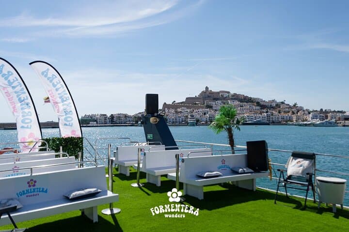 Escursione in barca a Formentera con open bar, pasti e opzioni al tramonto — foto 5