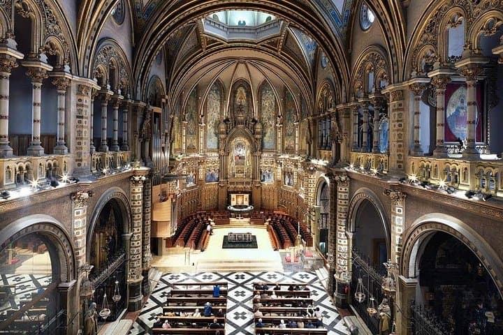 Tour Privado a Montserrat con Recogida en el Hotel de Barcelona — foto 3