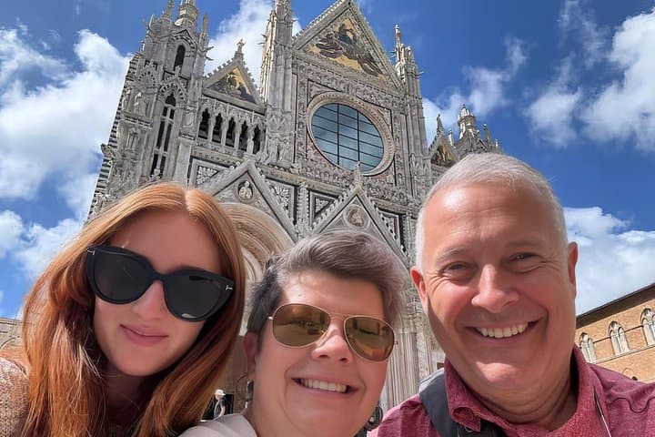 Tagesausflug nach Florenz: Pisa, San Gimignano und Siena mit Mittagessen — Foto 3