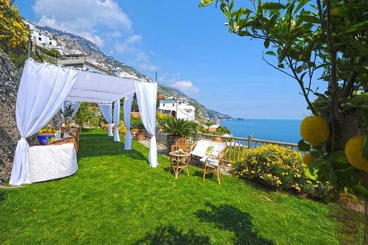 Costiera Amalfitana con Tempo Libero a Positano e Pranzo sul Mare — foto 3