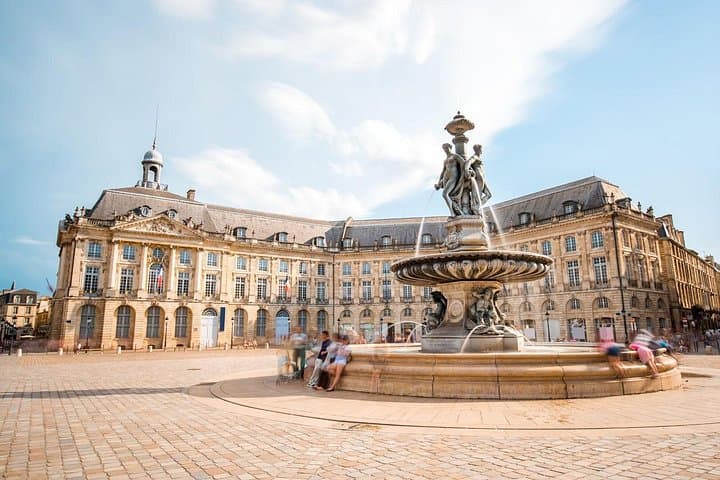 Private Walking Tour in Bordeaux