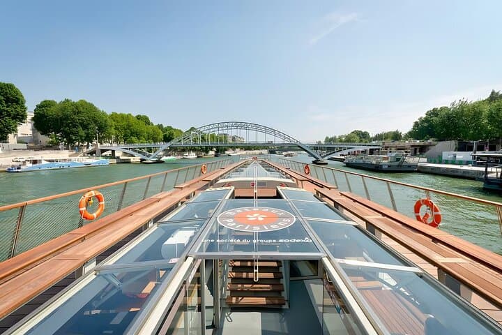 Croisière touristique de 1 heure sur la Seine depuis la Tour Eiffel — photo 2
