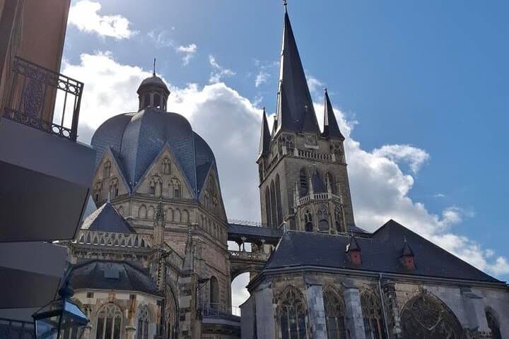 Tagesausflug von Köln nach Monschau und Aachen