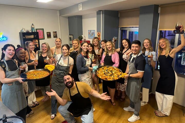 Paella-Workshop mit unbegrenzter Sangria im Zentrum von Madrid — Foto 5