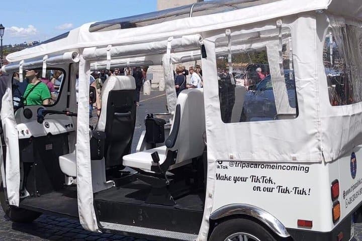 Visite privée en Tuk Tuk électrique à Rome — photo 5