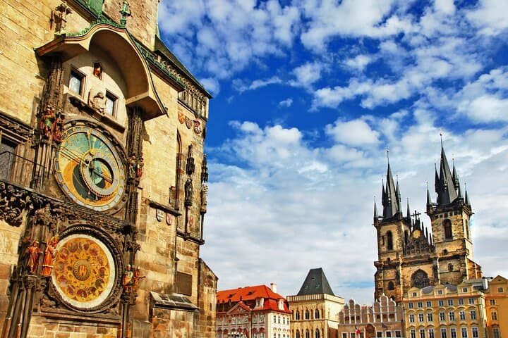 Privater Transfer mit 2 Stunden Sightseeing von München nach Prag — Foto 2
