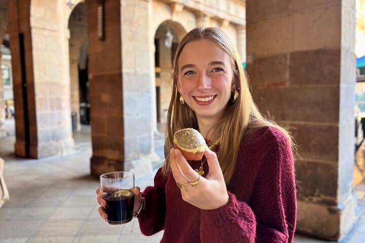 Bilbao Kleingruppentour mit Tapas und Weinprobe — Foto 2