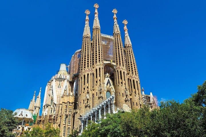 Geführte Tour durch die Sagrada Familia mit Zugang zu den Türmen