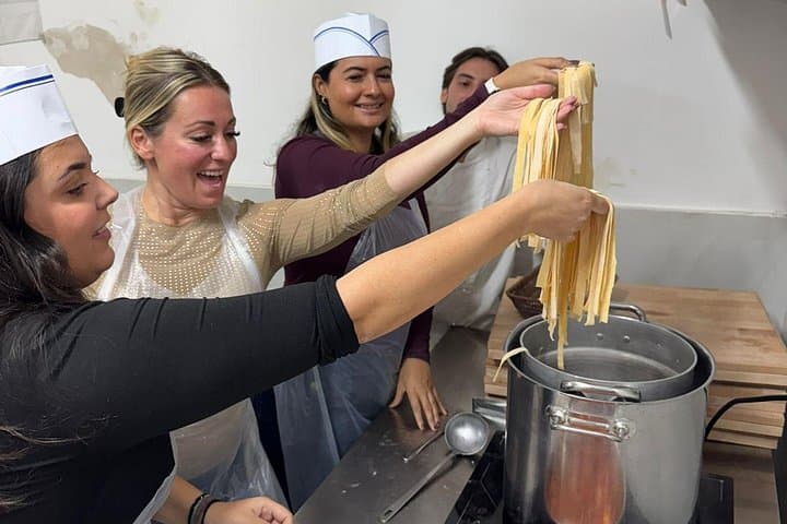 Pasta- und Tiramisu-Kochkurs in Neapel