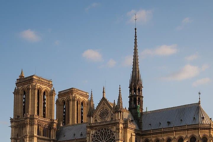 Tour Privado Exclusivo Guiado de Notre-Dame — foto 4