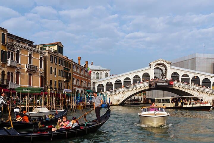 Venedig Tour: Skip-Line St. Markus & Gondelfahrt — Foto 4