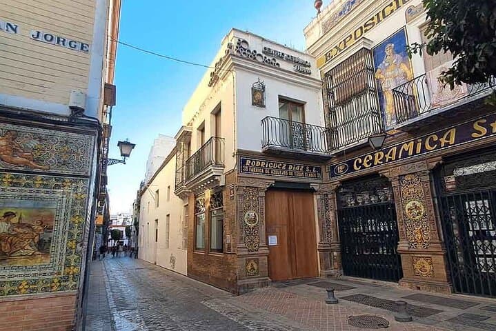 Tapas à Triana : Visite authentique de la gastronomie et de la culture à Séville — photo 4