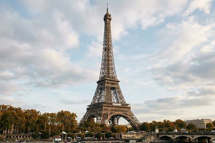 Visite de l'Eiffel Tower avec montée optionnelle au sommet — photo 2