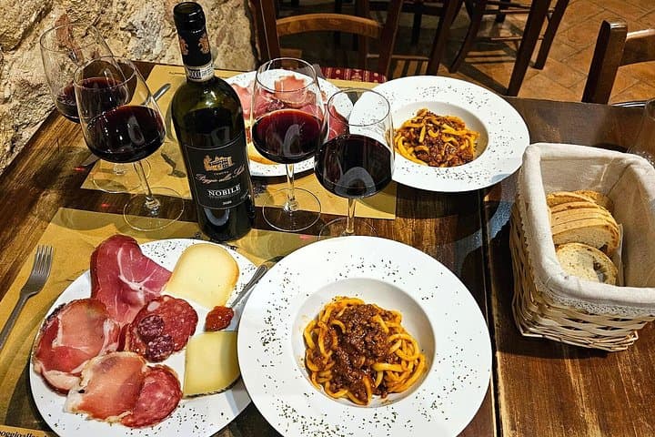 Vins de Toscane & Déjeuner : Expérience Montepulciano & Montalcino — photo 5