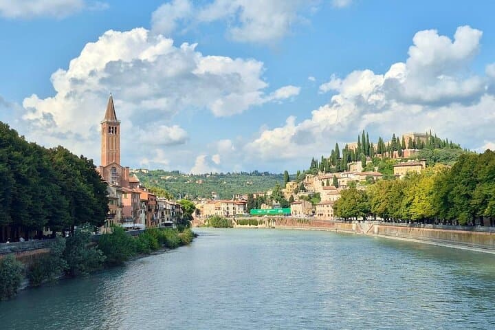 Lake Garda & Verona: Private Bootsfahrt in Sirmione — Foto 2