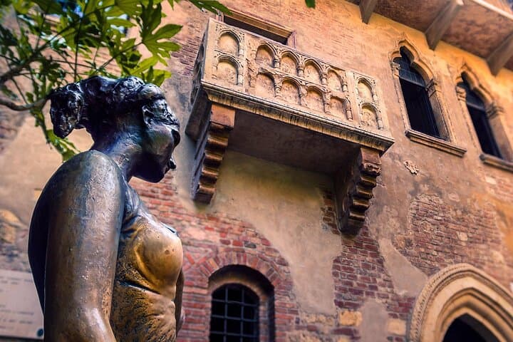 Lake Garda & Verona: Private Bootsfahrt in Sirmione — Foto 5