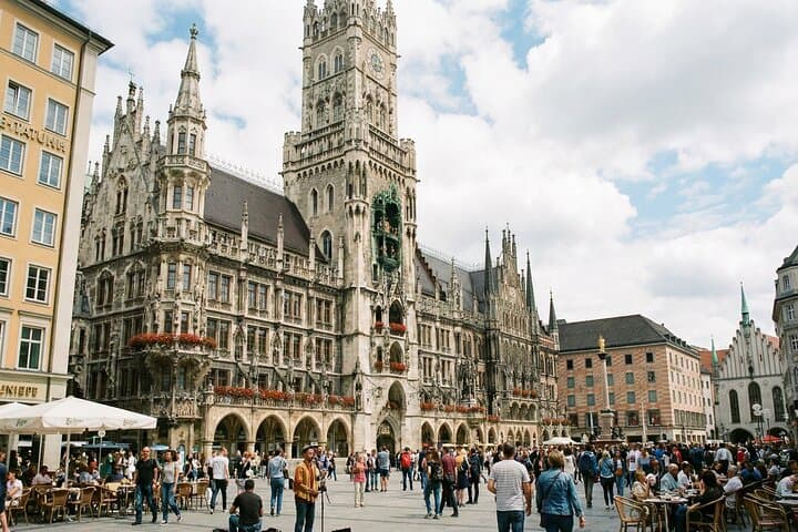Tours de audio autoguiados con IA en Múnich