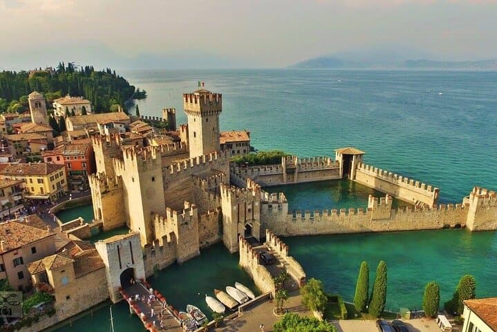 Lake Garda & Verona: Private Bootsfahrt in Sirmione — Foto 3