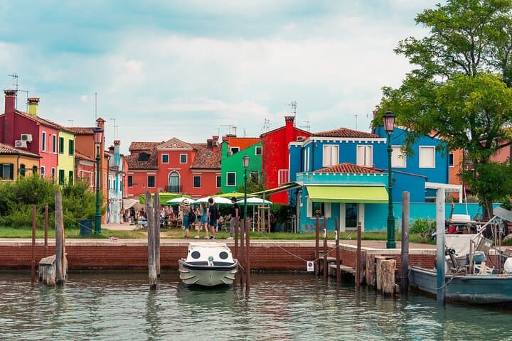 Murano-Glasbläserei und Burano-Tour ab Venedig — Foto 4