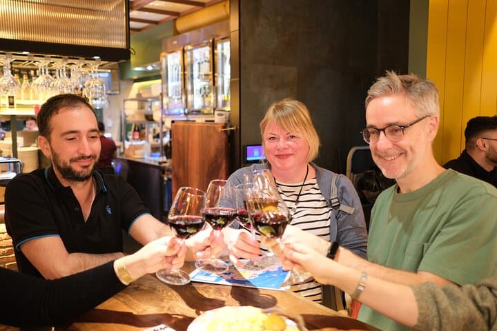 Authentische Food Tour in Bilbao mit 9 Pintxos und lokalen Getränken — Foto 2