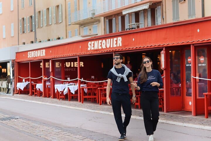 Excursión de un día completo a Saint-Tropez con cruce en ferry desde Niza