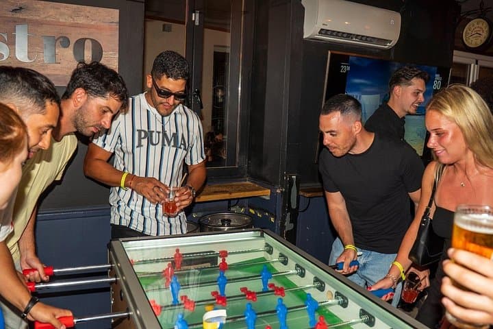 Divertente Pub Crawl a Nizza con Shot Gratuiti e Ingresso in Nightclub — foto 3