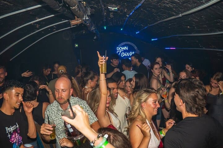 Tour dei Bar a Nizza - Bar da Festa, 5 Drink Gratuiti & Accesso VIP al Club — foto 3
