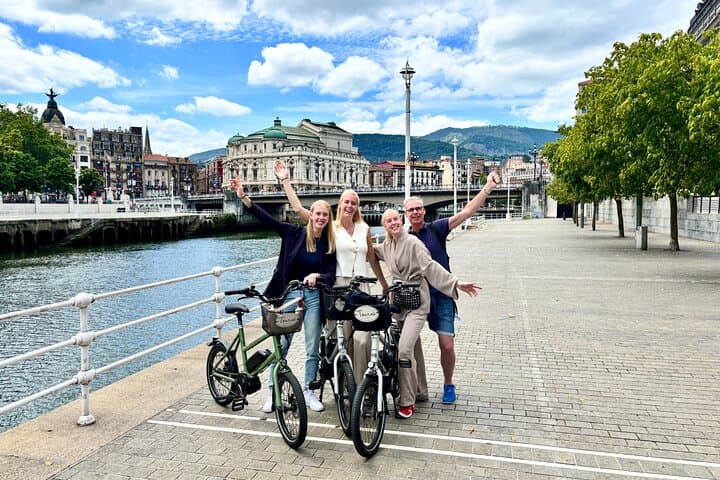 Tour in E-Bike di 3 ore tra i punti salienti di Bilbao — foto 2