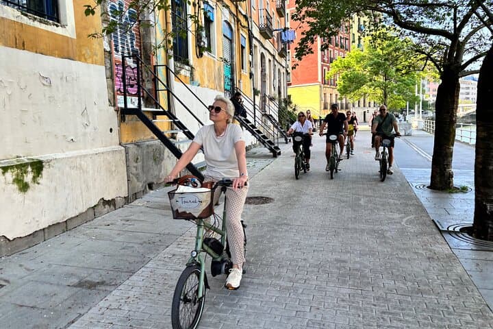 Tour in E-Bike di 3 ore tra i punti salienti di Bilbao — foto 5