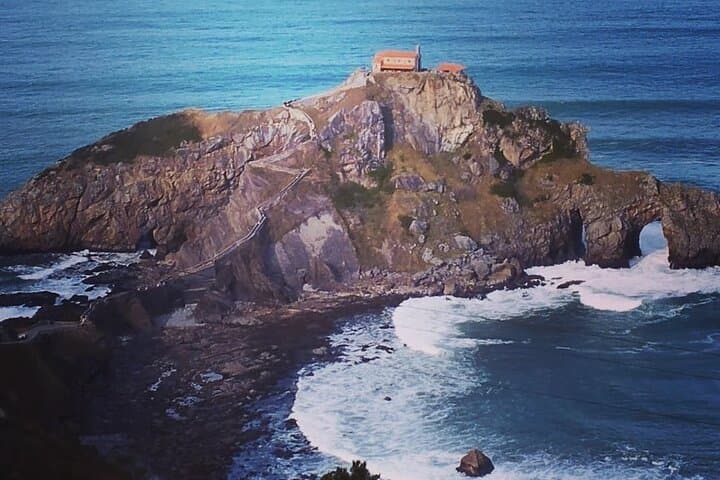 Tour di Gaztelugatxe e dei Paesi Baschi a Mundaka e Gernika da Bilbao