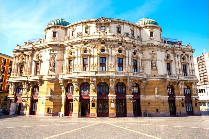 Bilbao Esencial: Tour autoguiado creado por un Guía Oficial local — foto 3