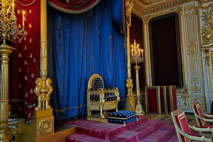 Excursión de medio día al Castillo de Fontainebleau y Barbizon desde París — foto 4
