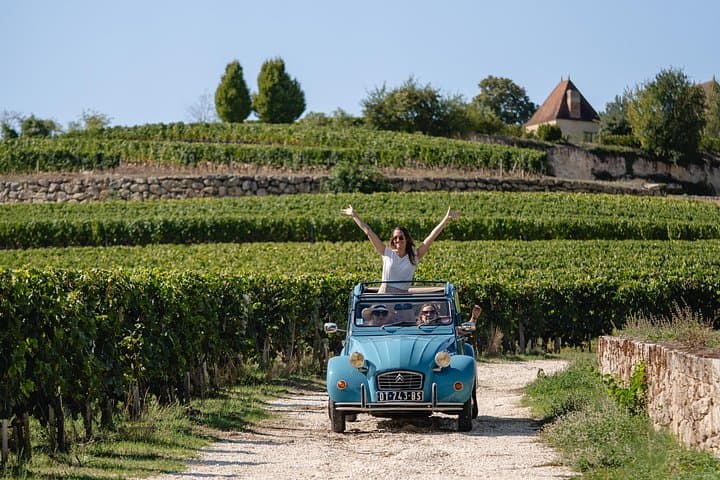 Visite privée de vignobles de Bordeaux en Citroën décapotable