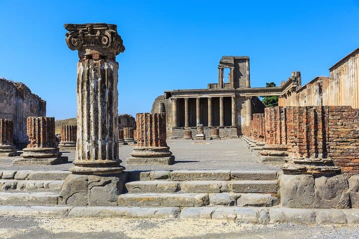 Tour Privato Guidato di Pompei con Trasferimento Andata e Ritorno — foto 2