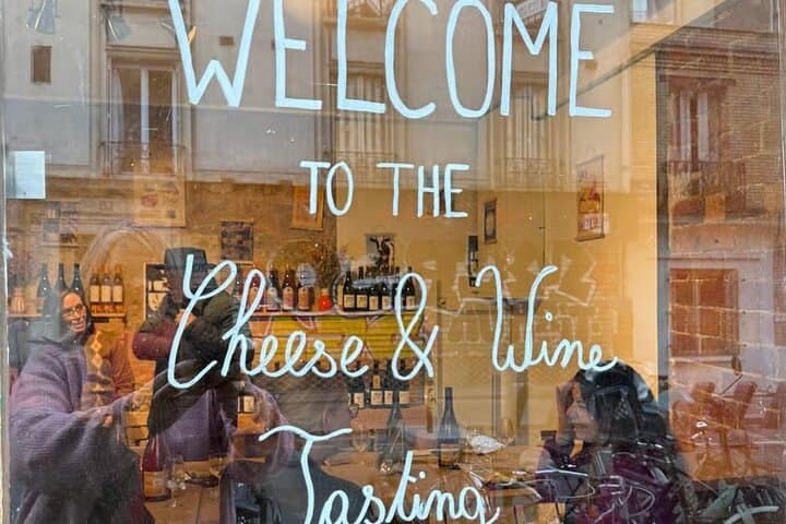 Käse- und Weinverkostung in Montmartre — Foto 5