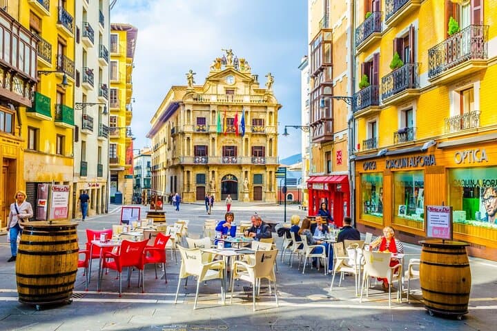 Tour Guiado por Pamplona y Vitoria — foto 2