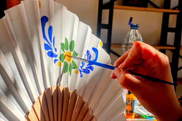 Laboratorio di Pittura di Ventagli Spagnoli a Valencia