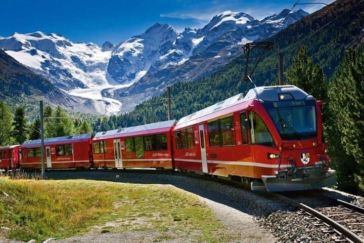 Excursion d'une journée en train Bernina et à St. Moritz depuis Milan — photo 5