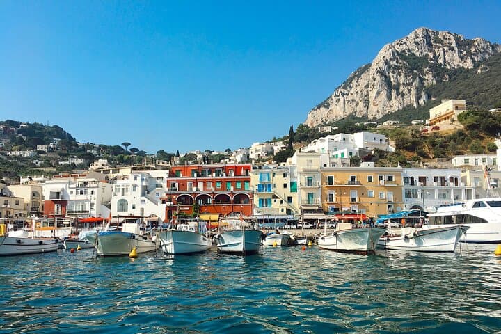 Tagesausflug nach Capri und Pompeji von Neapel — Foto 2