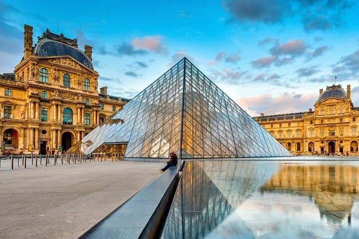 Tour Privato del Louvre: Esperienza di Caccia al Tesoro per Bambini